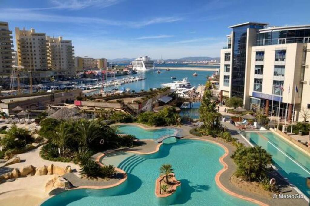 Gibraltar Luxury With Rooftop Pools & Views Buitenkant foto