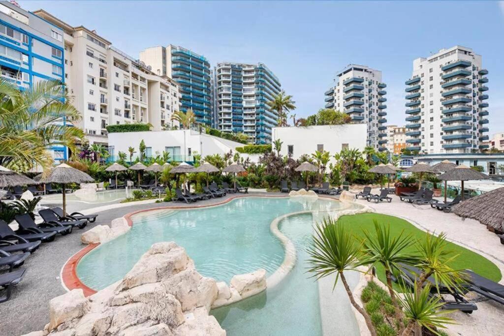 Gibraltar Luxury With Rooftop Pools & Views Buitenkant foto